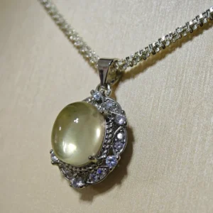 Meruisa Crystal — 黃水晶 · 豐盛冠冕吊墜：15mm天然蜜金黃水晶素面寶石，外圈環繞密鑲鑽石光暈。