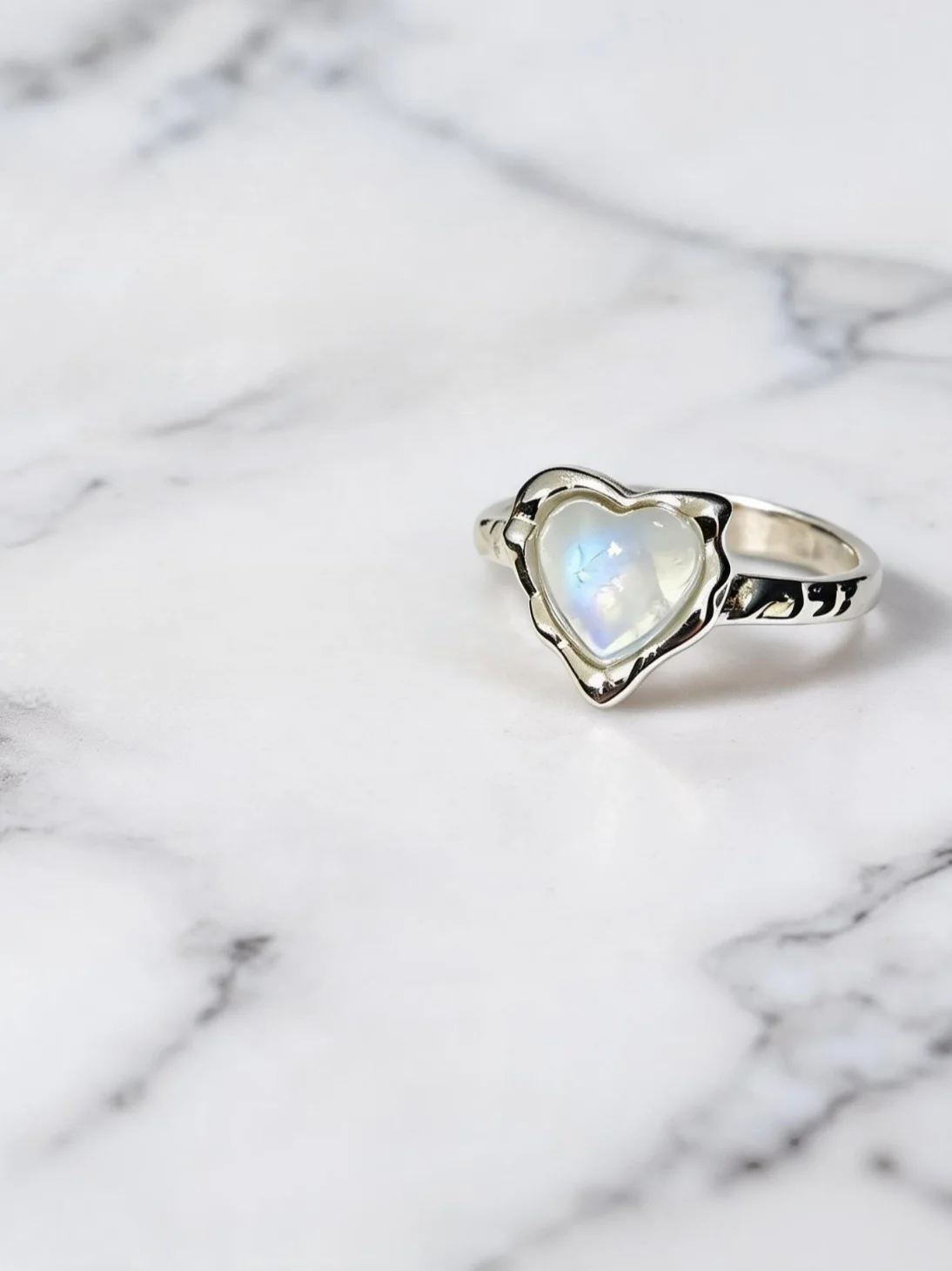 Moonstone crystal jewelry for luck and new beginnings intention-Meruisa Crystal